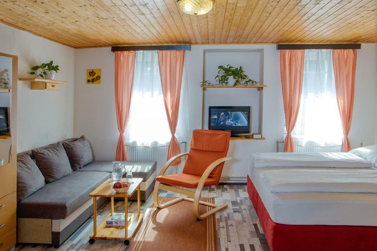 Rodinny Hotel Kaiser Desná Dış mekan fotoğraf